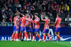 开云体育中国官网-西甲球员攻防有序，迎战亚冠大战