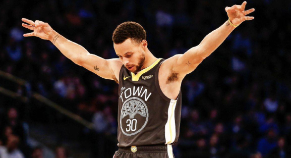 勇士大胜热火,库里砍下30分 勇士大胜热火,库里砍下30分