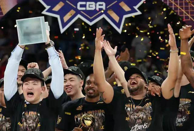 包含新赛季即将拉开序幕！球队备战打造强大的词条