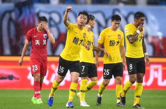 包含深圳卓尔赢球在望,争夺中超积分榜前列的词条 包含深圳卓尔赢球在望,争夺中超积分榜前列的词条