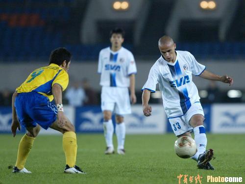 关于建业客场逼平申花，保持不败纪录的信息