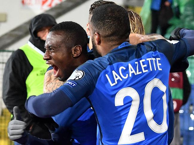 法国客场完胜波黑，全取三分