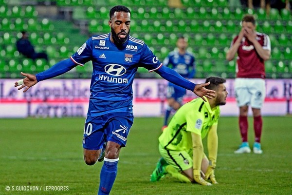 里昂客场轻取对手,稳健前四身份的简单介绍 里昂客场轻取对手,稳健前四身份的简单介绍